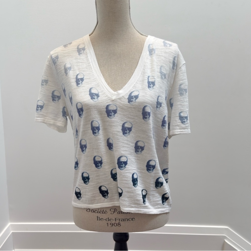 Skull Cashmere White and Blue Skull V-Neck Tee
